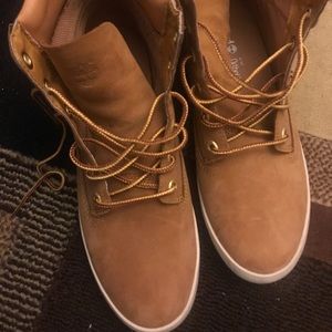 Timberland boots excellent condition tan size 8